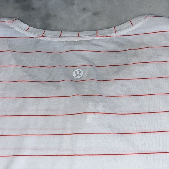 Lululemon Crew Neck Tee - Picture 5 of 6